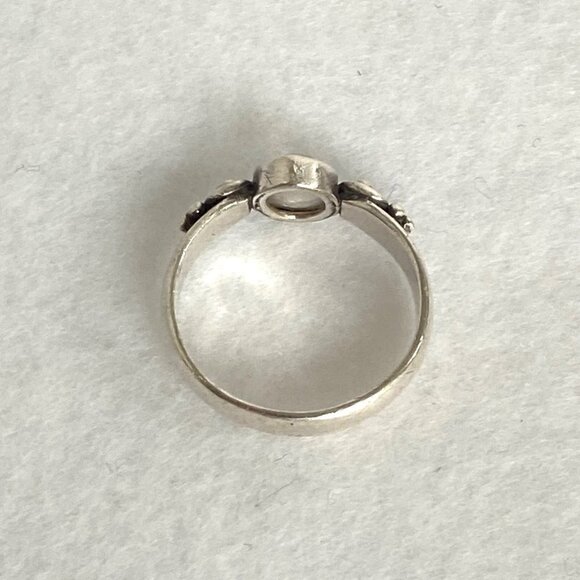 Sterling Silver 925 Dainty Minimalist 8MM Oval Moonstone Band Ring Sz 8.25 - Picture 7 of 16